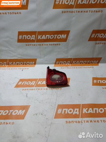 Фонарь крышки багажника левый Volkswagen Tiguan