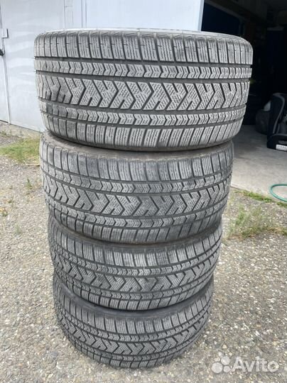 Tourador Winter Pro TSU1 245/40 R19 и 275/35 R19