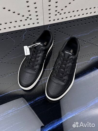 Кроссовки tom ford