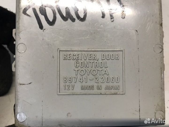 Блок управления дверьми Toyota