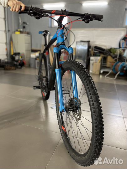 Велосипед Cube