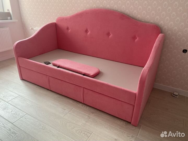 Детская односпальная кровать