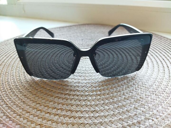 Солнцезащитные очки