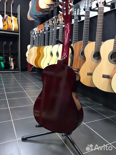 Классическая гитара 1/2 Натуральная Новая