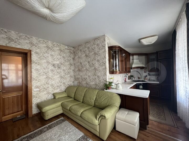 3-к. квартира, 116 м², 2/6 эт.