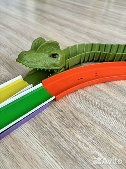 Гоночный трек с машинками