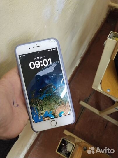 iPhone 8 Plus, 64 ГБ