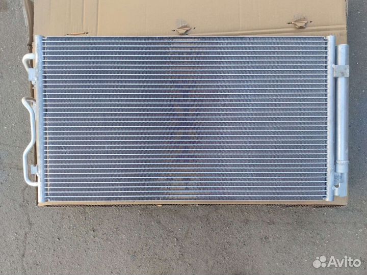 Радиатор кондиционера Audi A4 A7 A5 Q5