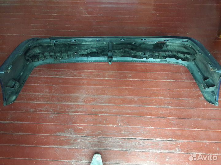 Продам задний бампер на Рено 19