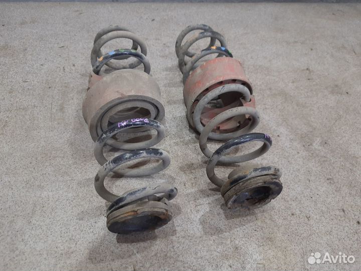 Задняя пружина + демпфер для Skoda Rapid 2014