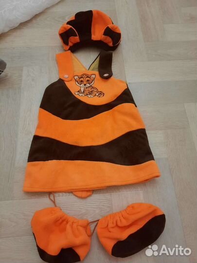 Костюм 26 размер на праздник для девочки