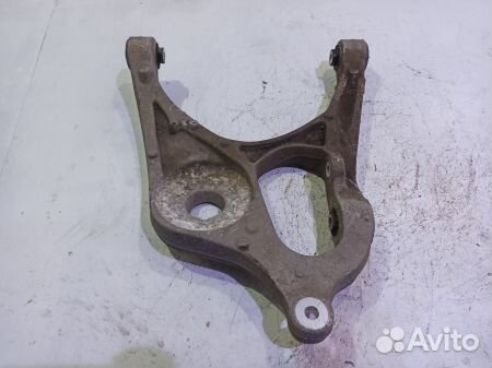 Рычаг задний нижний правый