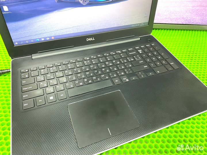 Ноутбук Dell Intel Core i3-1005G1