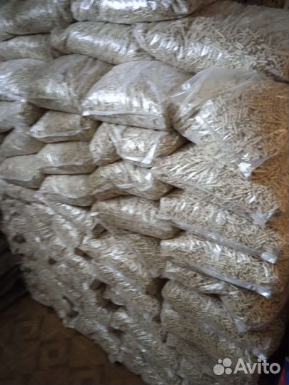 Древесный наполнитель для домашних питомцев