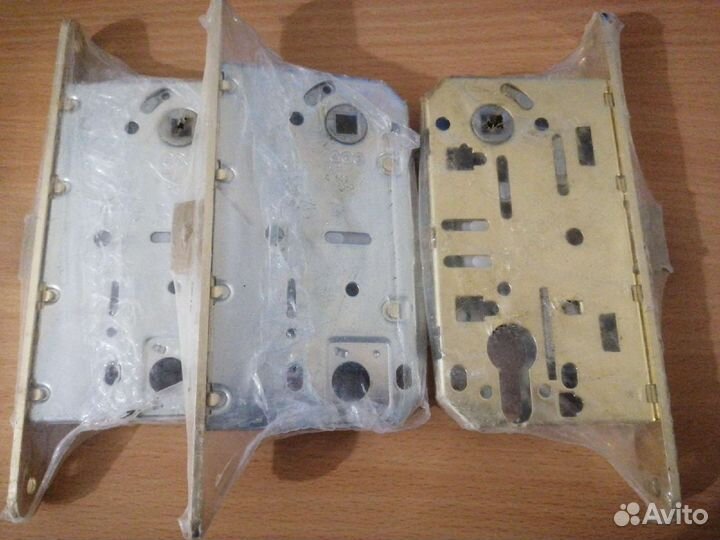 Замки для межкомнатных дверей