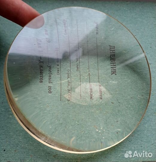 Увеличительная линза стекло