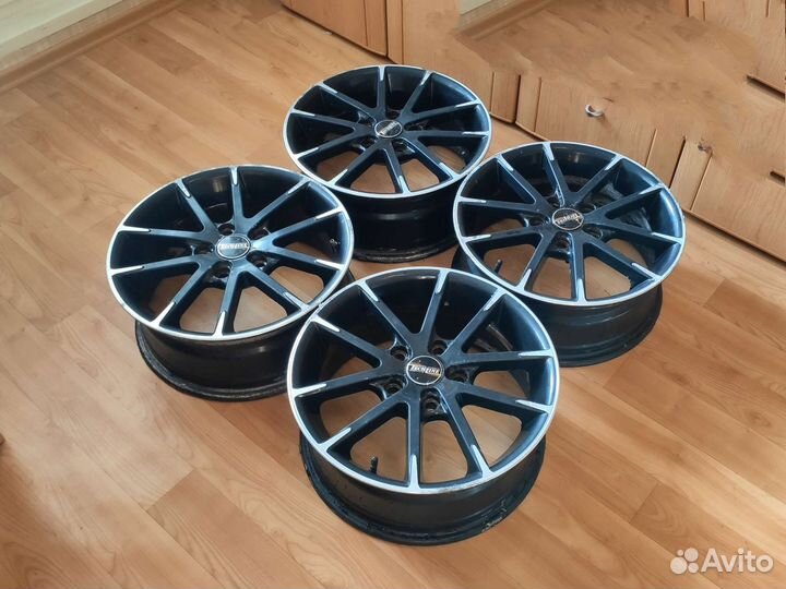 Комплект дисков Tech-Line r16
