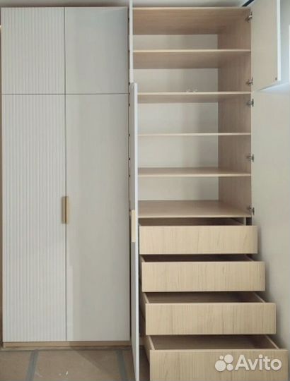 Шкаф на заказ классика