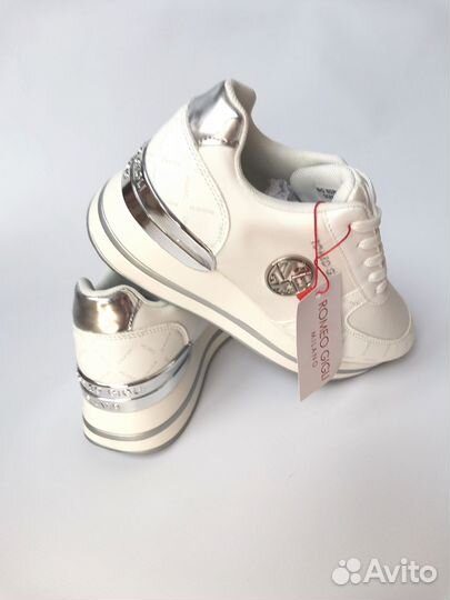 Кроссовки женские 37,41