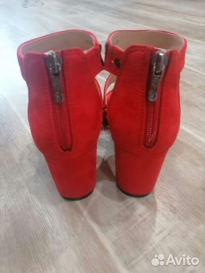 Босоножки t taccardi