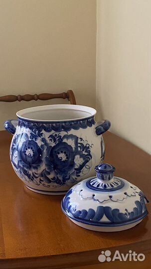 Суповница, горшок для запекания. Гжель