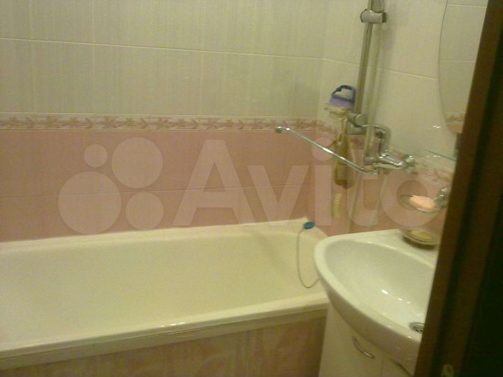 2-к. квартира, 49,8 м², 1/10 эт.