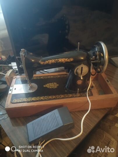 Швейная машина Подольск с электроприводом