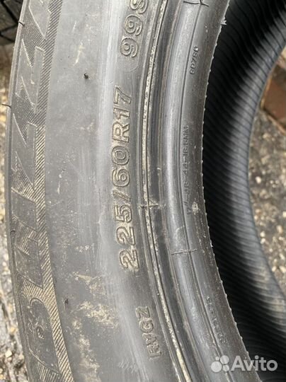 Bridgestone Blizzak Revo GZ 225/60 R17 99S