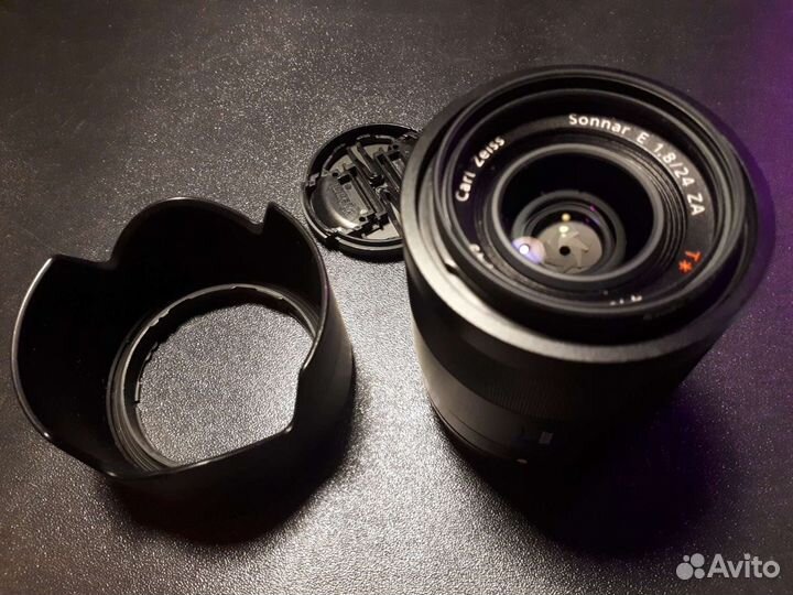 Объектив Zeiss 24мм F1.8