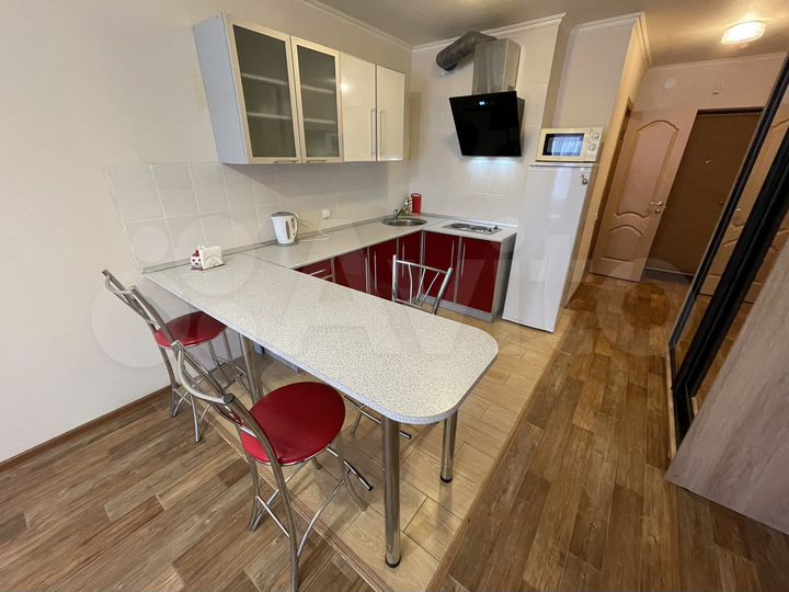 Квартира-студия, 33 м², 2/10 эт.