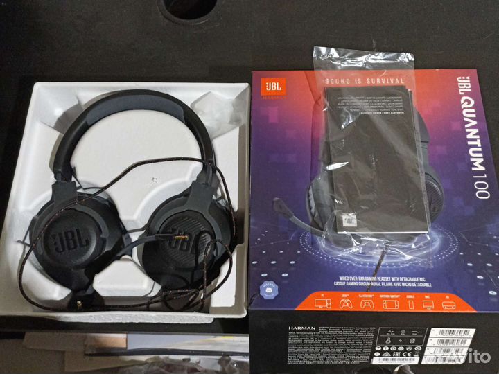 Наушники с микрофоном