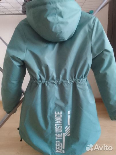 Парка для девочки 146 весна-осень