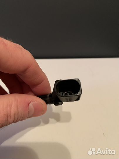 Датчик ABS передний правый Audi Q5 4E0927804F