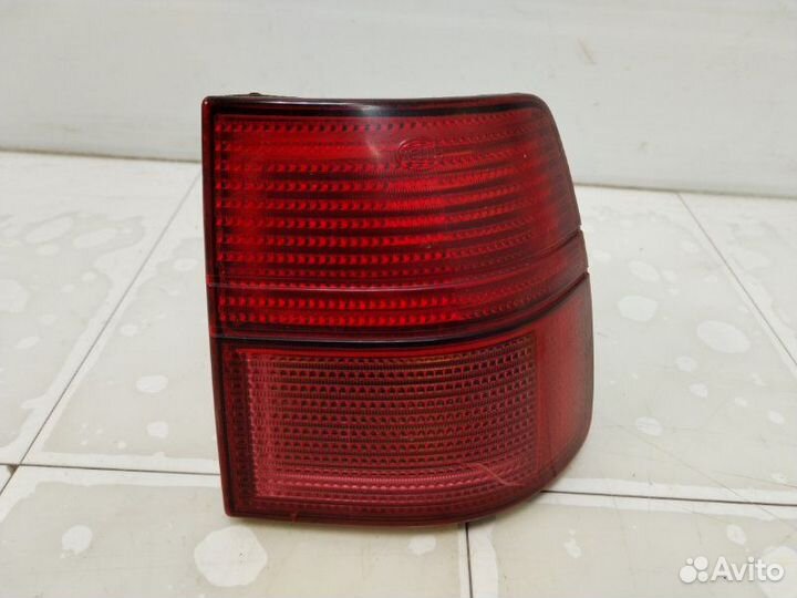 Фонарь задний правый Seat Toledo 1L2 ADZ 1996
