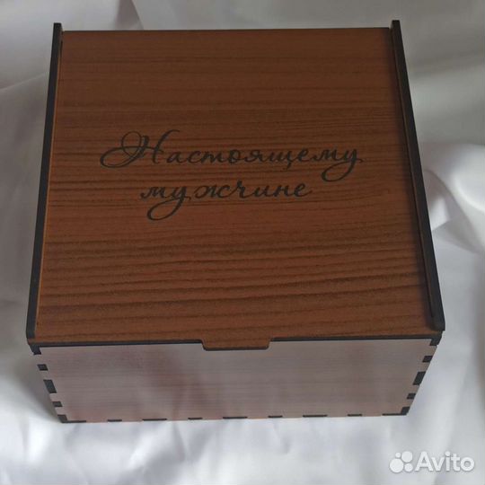 Коробка подарочная деревянная