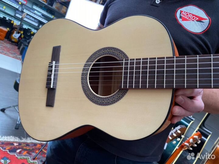 Классическая гитара 3/4