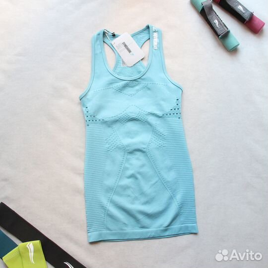 Км Спортивные майки и топы Gymshark