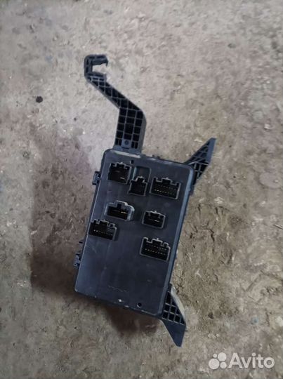 Блок предохранителей Jaguar X Type 2001-2010