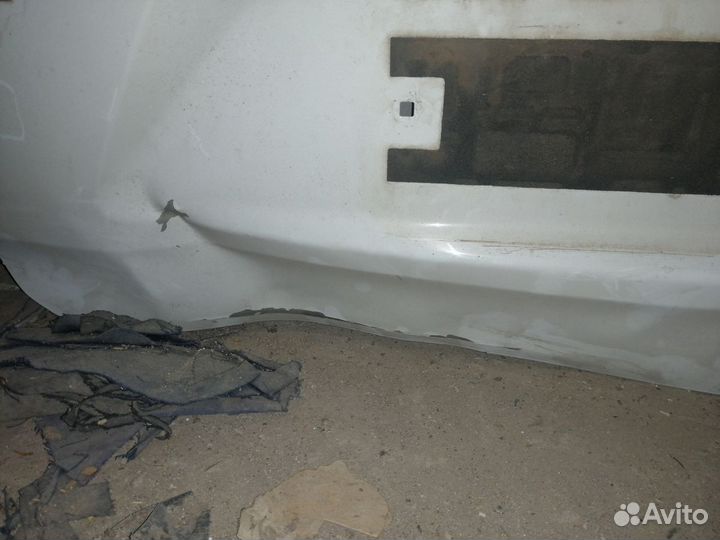 Дверь багажника LADA X-Ray цвет белый