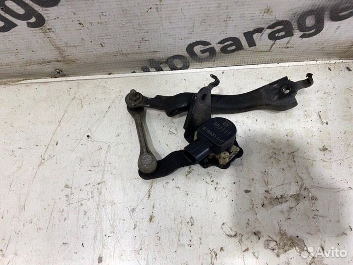 Датчик дорожного просвета задний Toyota Rav 4 XA50