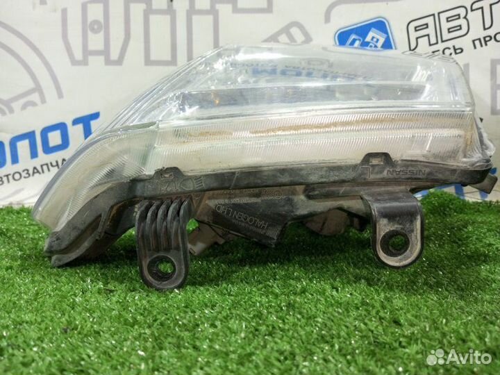Фара левая Nissan Navara D40 YD25ddti