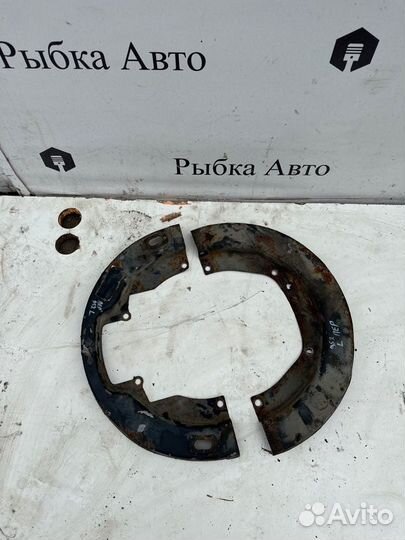 Пыльник тормозного барабана Исузу Fvr 34 6HK1 2016