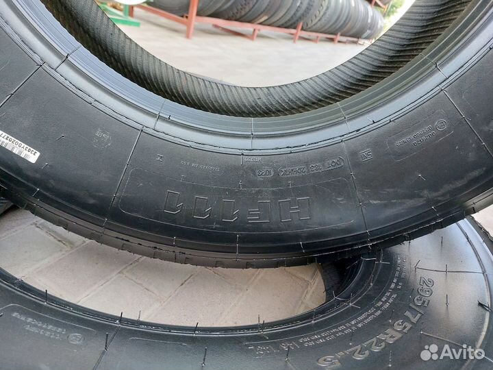 Шина Sunfull HF111 295/75 R22,5, artp: 739