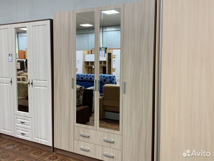 Шкаф комбинированный (новый)