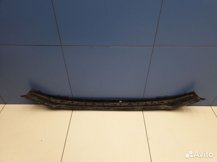 Накладка переднего бампера Toyota RAV 4 2013-2019