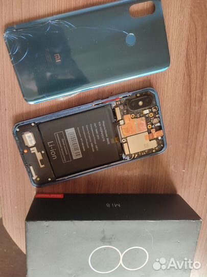 Xiaomi Mi 8, 6/64 ГБ