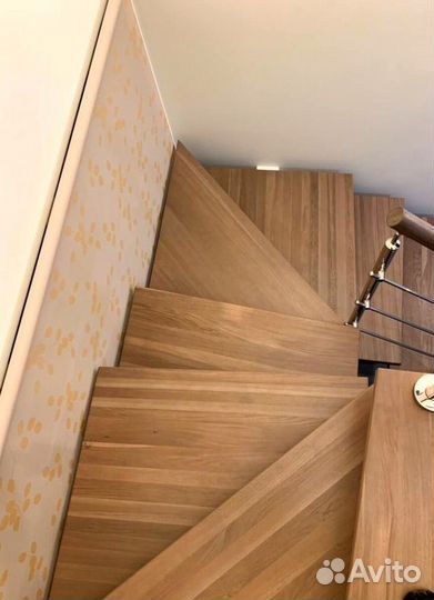 Поворотная лестница