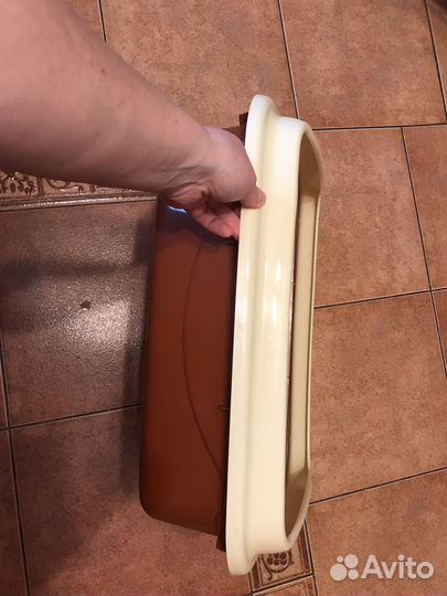 Продам кошачий лоток