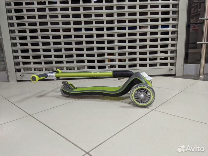 Самокат Globber Elite Deluxe Flash Lights