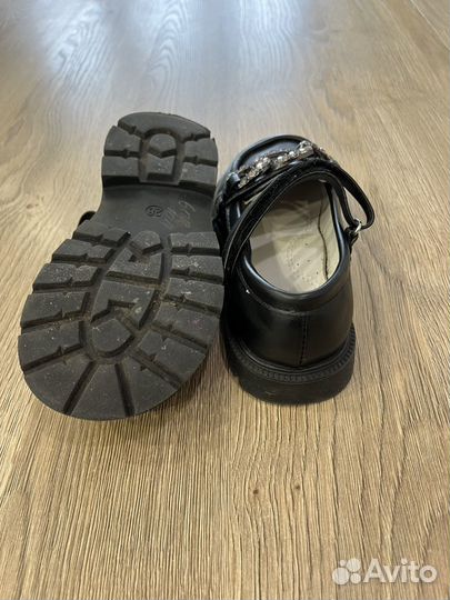 Туфли для девочки 28